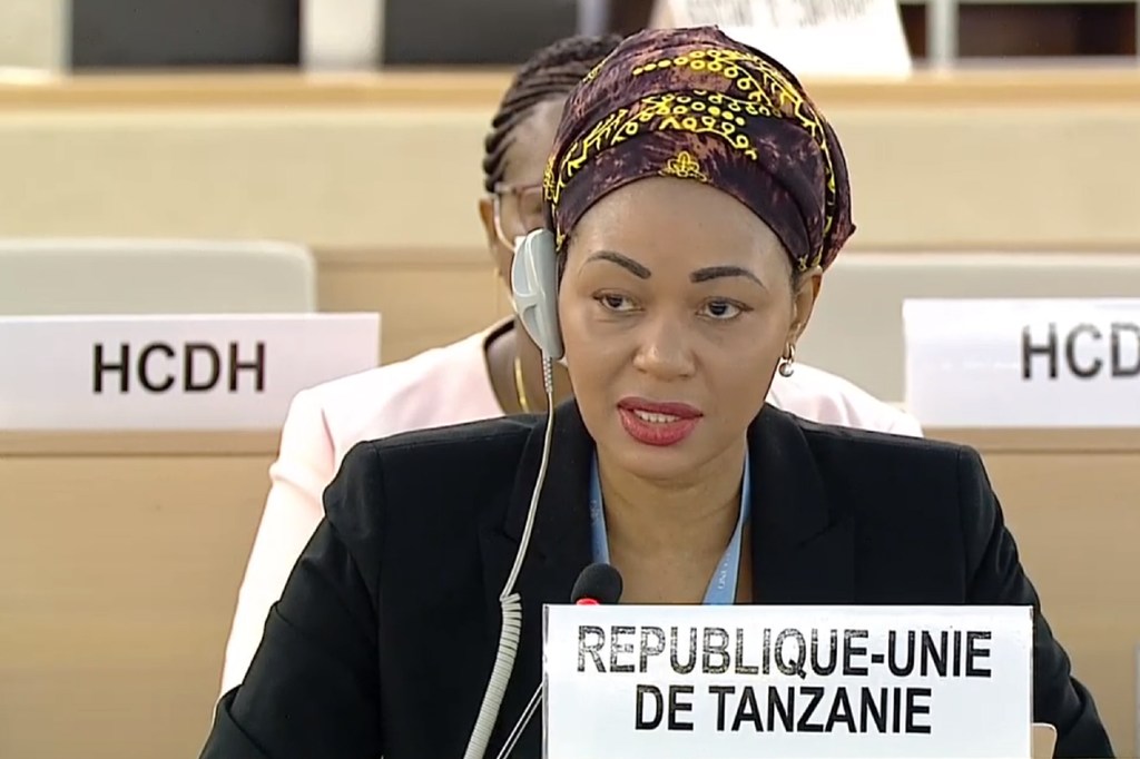 Multfilm porno videolarni tomosha qiling Rus porno Kira